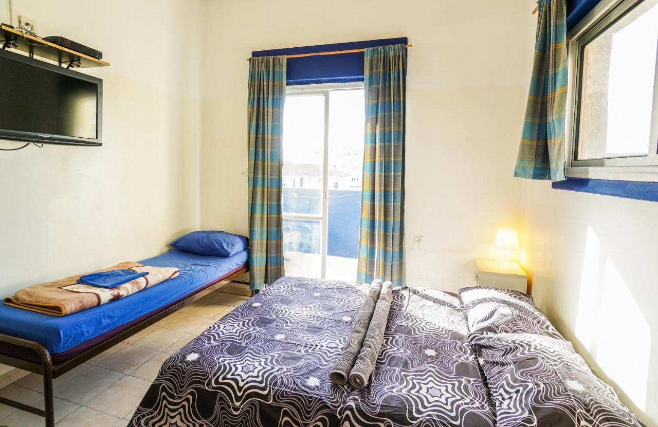 Hayarkon Hostel Тел Авив Екстериор снимка