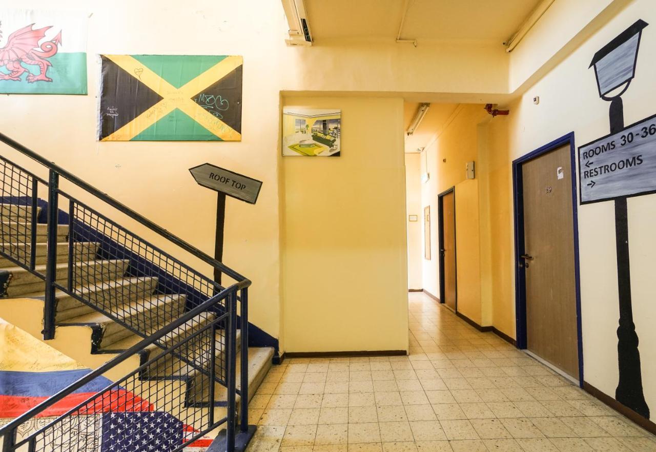 Hayarkon Hostel Тел Авив Екстериор снимка