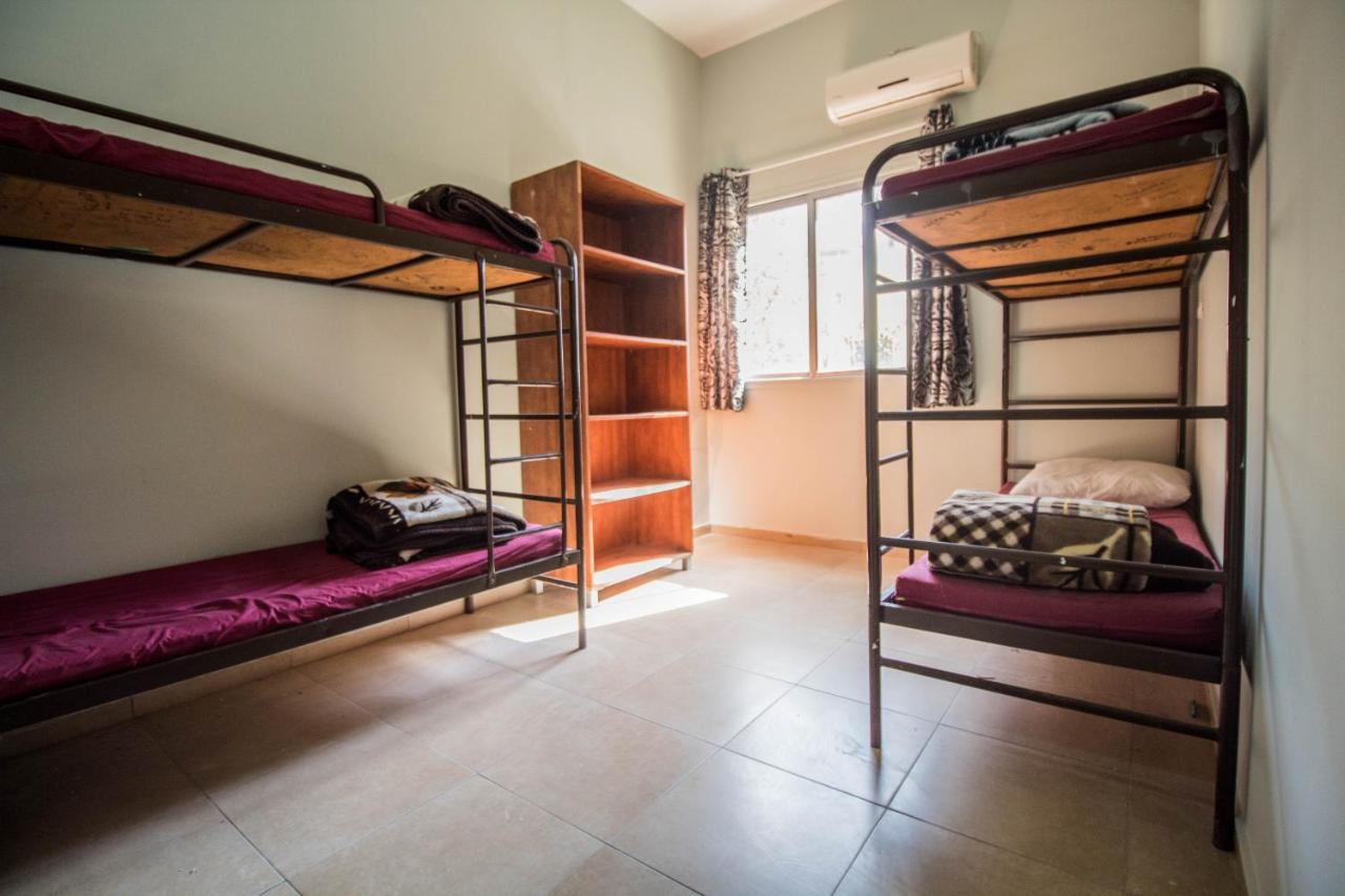 Hayarkon Hostel Тел Авив Екстериор снимка