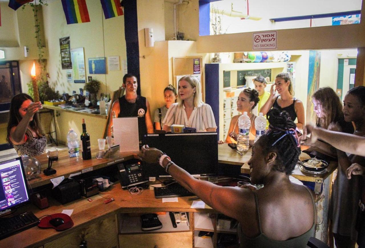 Hayarkon Hostel Тел Авив Екстериор снимка